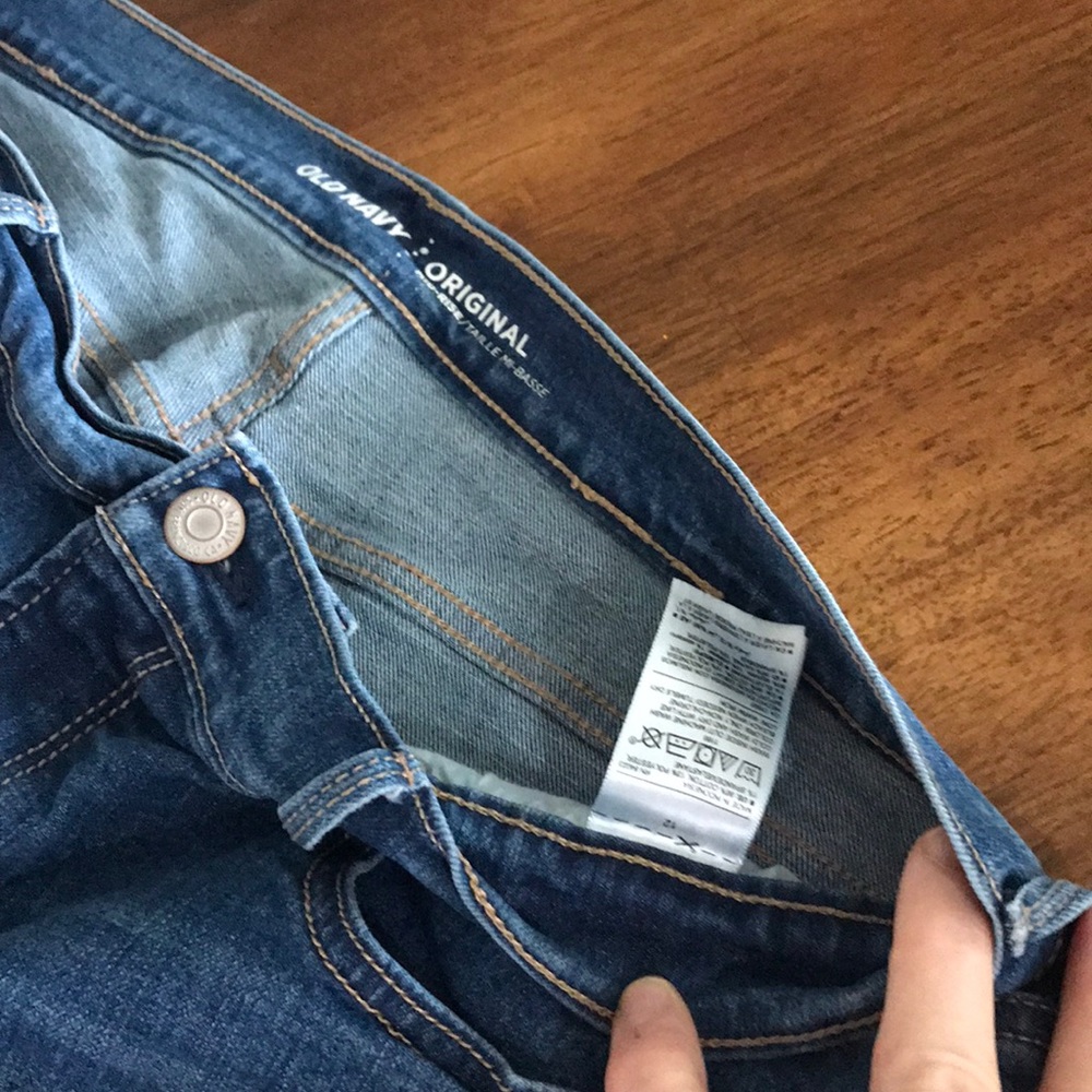 Old Navy original mid-rise jeans - Picture 2 of 3